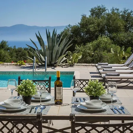 Agapi Mou * Karavomylos